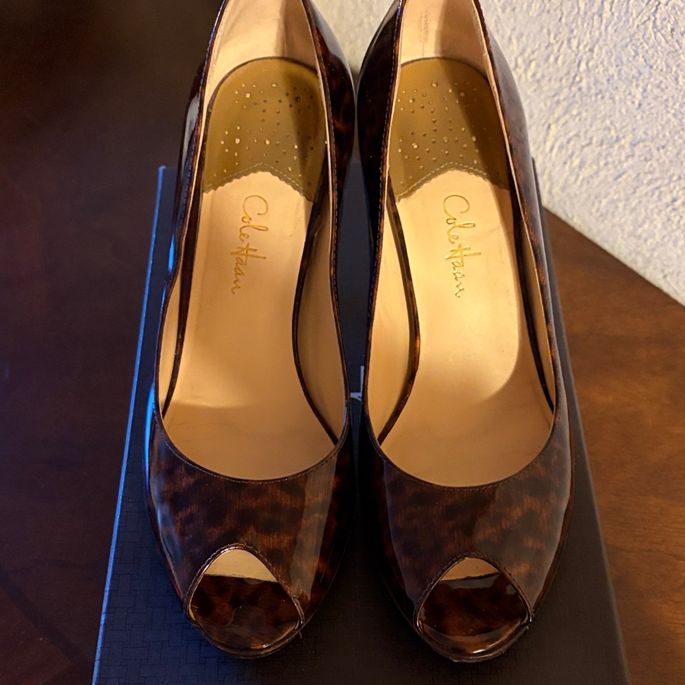 Cole Haan Brown Tortoise Print Heels - Picture 2 of 7